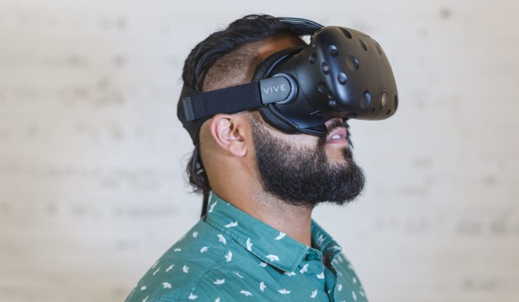 Man using AR