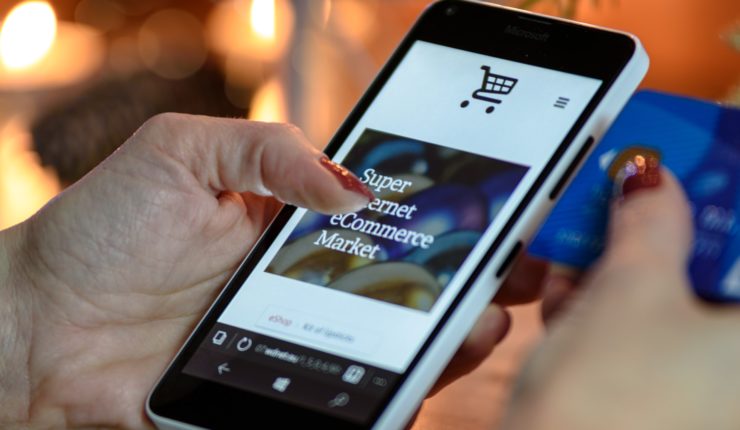 hand online phone and credit card