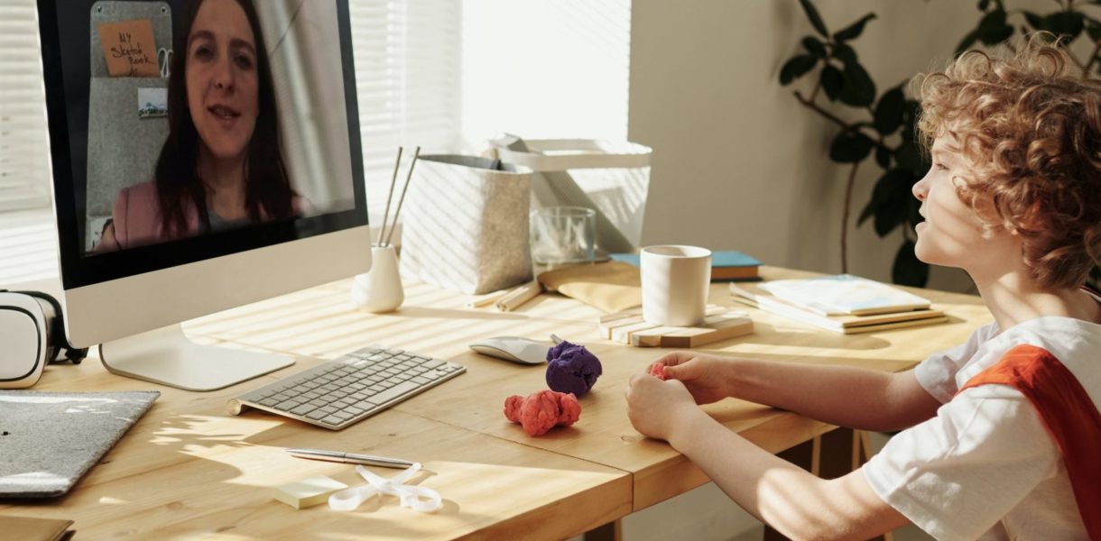 child-watching-through-imac