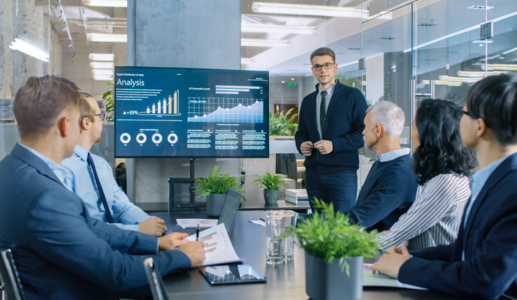 Young,Stock,Trader,Shows,To,The,Executive,Managers,Cryptocurrency,And