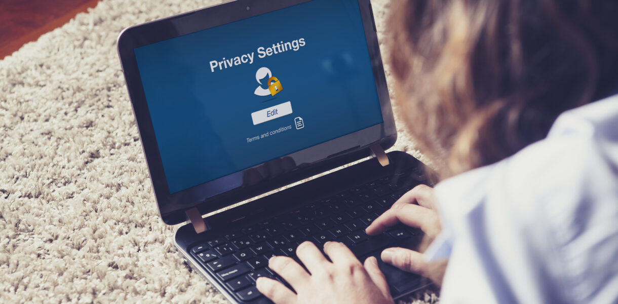 privacy,Settings",On,Laptop,Screen.,Woman,Configures,Internet,Privacy,Settings